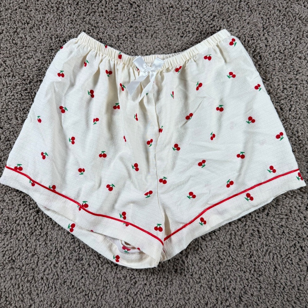 Cherry Pajama Set Short Sleeve Shorts Medium sleepwear retro red
PJs cottagecore - Picture 10 of 15